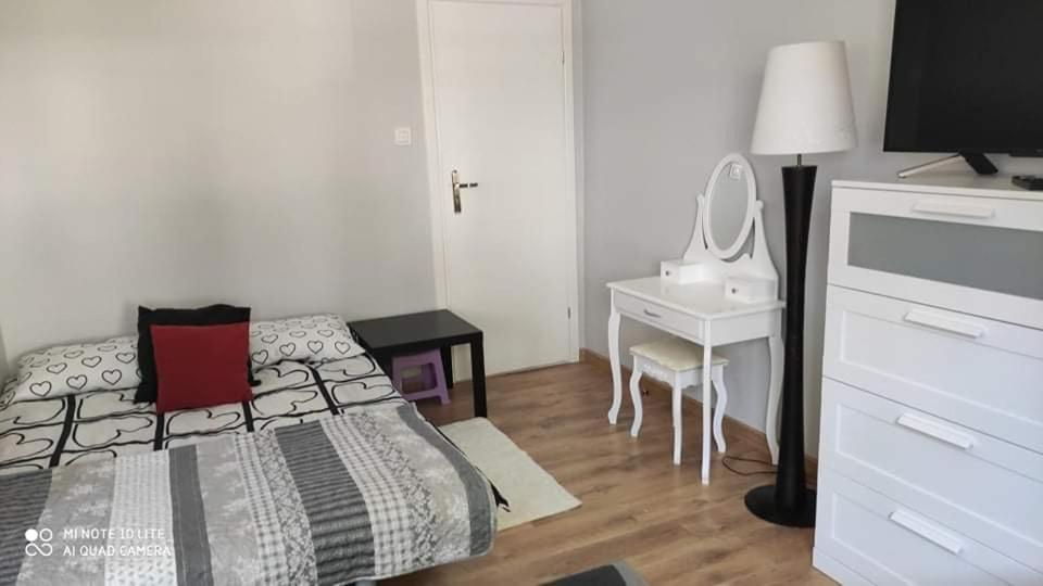 Aleja Lägenhet Gdańsk Exteriör bild